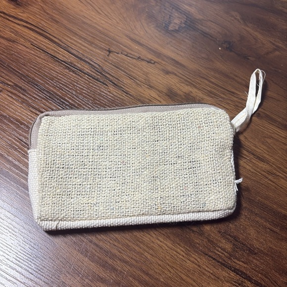 Pure Hemp Cream Wristlet NWOT - Picture 3 of 4